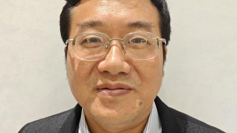 小标题：上市之路，中介机构不可或缺